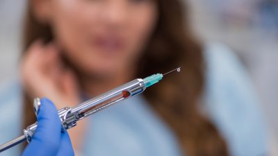 Freiheit nur mit Impfung: Geimpfte könnten 2021 „ein normales Leben“ führen