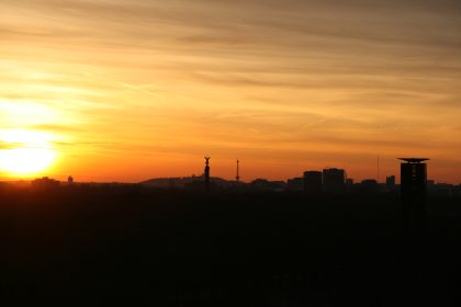 Schlug Migrations-Mafia in Berlin zu? Dienstsiegel und Blankoformulare aus Ausländerbehörde gestohlen?
