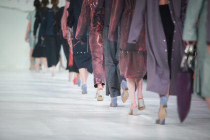 Model bricht auf Laufsteg zusammen und stirbt