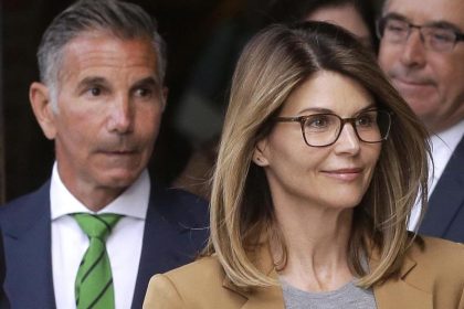 Schauspielerin Loughlin will sich in Uni-Bestechungsskandal schuldig bekennen