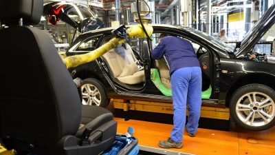 Opel: Heftiger Streit um Zukunft von Rüsselsheim