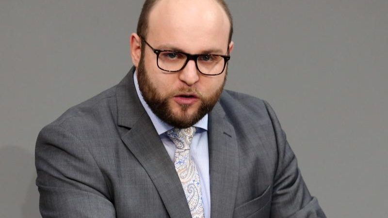 AfD-Abgeordneter nennt Vorwurf russischer Kontrolle „verrückt“