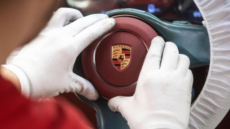 Sportwagenbauer Porsche liefert deutlich weniger Autos an die Kunden