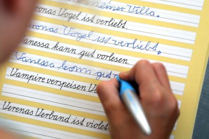 Digitalisierung ist schlecht für die Bildung – Norwegische Hirnforscher belegen positive Effekte von Schreiben mit der Hand