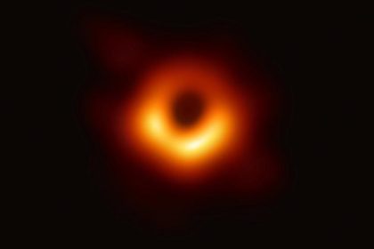 Sensation: Das erste Bild des materieverschlingenden Schwerkraftmonsters