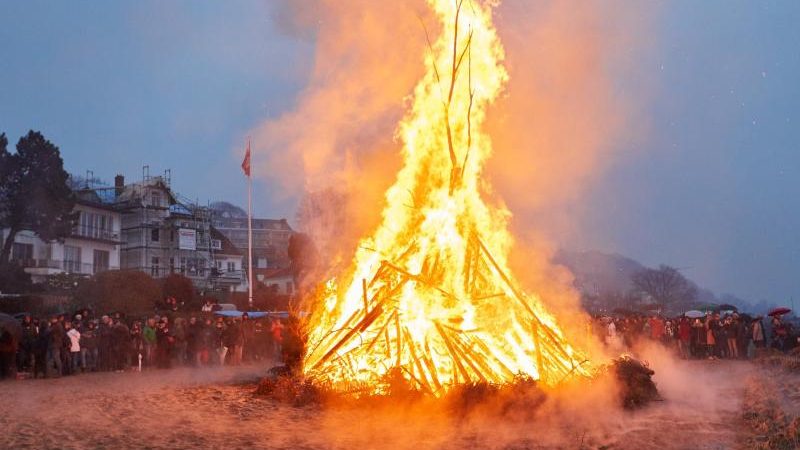 Nabu: Ist der Osterfeuer-Brauch noch nötig? Viele Osterfeuer wegen Brandgefahr abgesagt