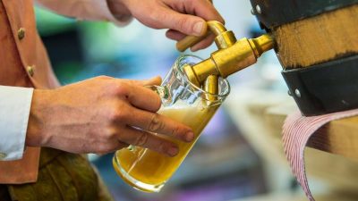 Mehrheit der Deutschen für Verbot von Alkoholwerbung