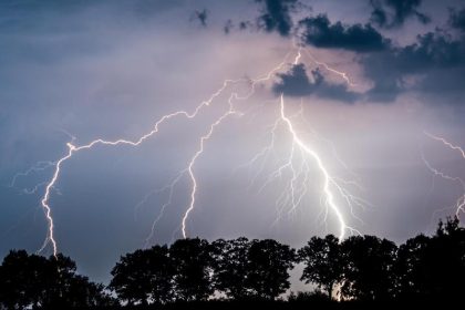 Geheimnisse von mehrfachen Gewitterblitzen gelüftet