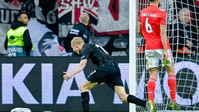 Frankfurt nach Aufholjagd gegen Benfica im Halbfinale