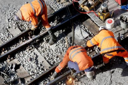 BDI-Chef Russwurm: Deutschland steht bei Schieneninfrastruktur „auf der Bremse“