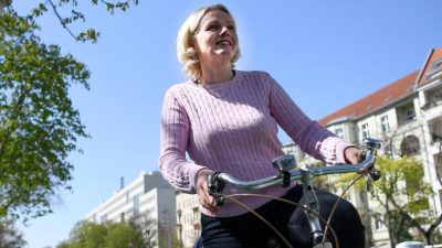 Berliner Verkehrssenatorin will City-Maut für PKWs – CDU kritisiert grünen Kampf gegen Autos