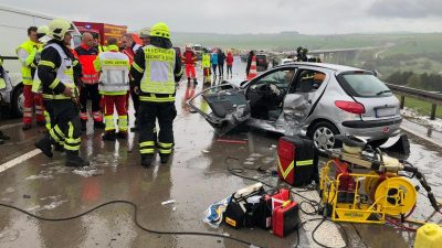 15 Verletzte nach Massenkarambolage auf Autobahn in Hessen
