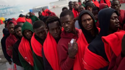 UN-Flüchtlingshilfswerk: Eingesammelte Migranten dürfen „auf keinen Fall“ zurück nach Libyen