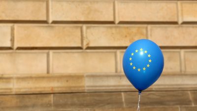 Emnid-Umfrage: Mehrheit sieht Vorteile der EU – und bezeichnet sich als „Deutsche“