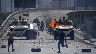Erneut Zusammenstöße zwischen Demonstranten und Sicherheitskräften in Venezuela