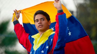 Vor Protesten gegen Sozialist Maduro: Bewaffnete greifen Zentrale der Partei von Guaidó an