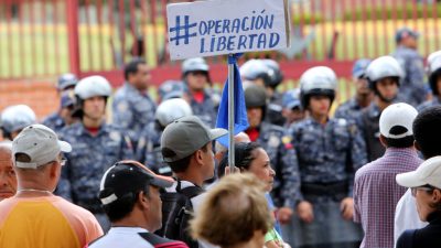 Maduro: Venezuelas Armee soll für Militärintervention der USA gerüstet sein