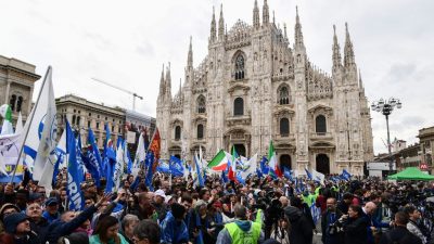 Kundgebung der Rechten Allianz in Mailand – „Europäischen Superstaat“ verhindern, EU zurückstutzen