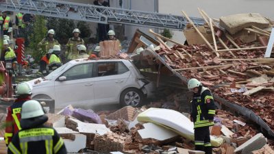 Mehrere Verschüttete nach Explosion in Haus im Ostallgäu