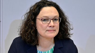 SPD hält an vorzeitiger Wahl der Fraktionschefin fest
