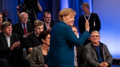Bürgerdialog mit Bundeskanzlerin Merkel zu 70 Jahre Grundgesetz wird zur CO2-Fragestunde