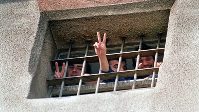 Serbien führt lebenslange Haftstrafe ohne Möglichkeit auf Freilassung ein