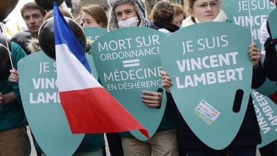 Der bekannteste Koma-Patient Frankreichs soll sterben – Eltern kündigen Protestaktionen an
