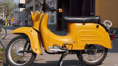 Scheuer will Altersgrenze für Moped-Führerschein senken