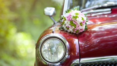 Braut gerät nach der Hochzeit in einen Autounfall – Das Paar feiert zwei Hochzeiten