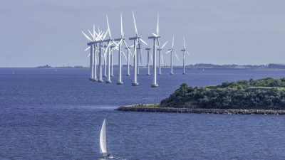 Rückbau von Windkraft-Anlagen auf See: Kompliziert und teurer als geplant