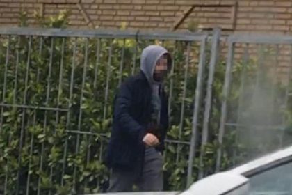 Hannover: AfD-Politiker beim Aufhängen von Wahlplakaten mehrfach angegriffen
