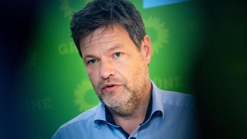 CDU-Vize Strobl wirft Grünen-Chef „Arroganz“ vor – Personenkult um Habeck wird nicht anhalten