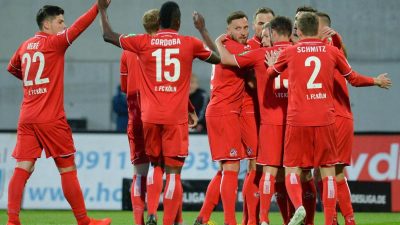 Tore-Party in Fürth: 1. FC Köln wieder erstklassig