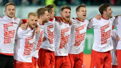 1. FC Köln feiert Bundesliga-Rückkehr: «Widder do»