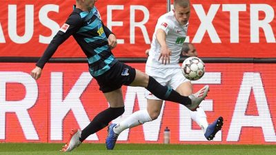 Hertha gewinnt Torfestival in Augsburg