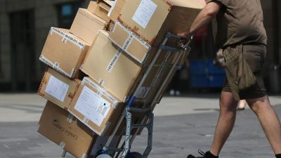 Entlastung von Paketboten: Koalition einigt sich auf Gesetze zu Paketbranche und weniger Bürokratie
