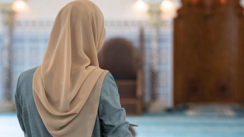Neutralitätsgesetz: Linke klagen nach Kopftuch-Urteil über Rassismus-Vorwürfe aus Islam-Community