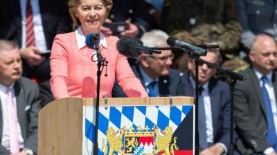 Bundeswehr: Erstes Landesregiment von Reservisten in Bayern in Dienst gestellt