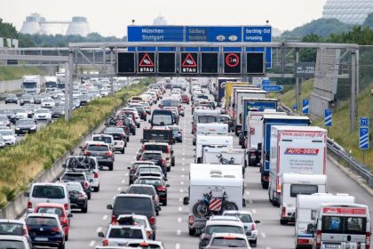 DIW-Ökonomin plädiert für Klima-Maut: Wer viel fährt, soll mehr zahlen