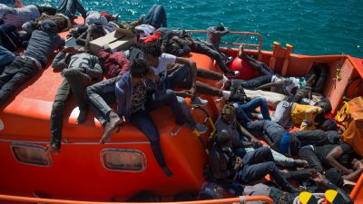 Merkel: „Seenotrettung ist ein Gebot der Humanität“