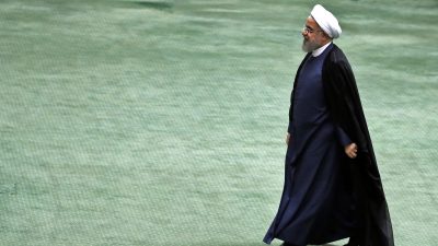 Ruhani telefoniert nach Warnung Frankreichs mit Macron und macht USA für Spannungen verantwortlich
