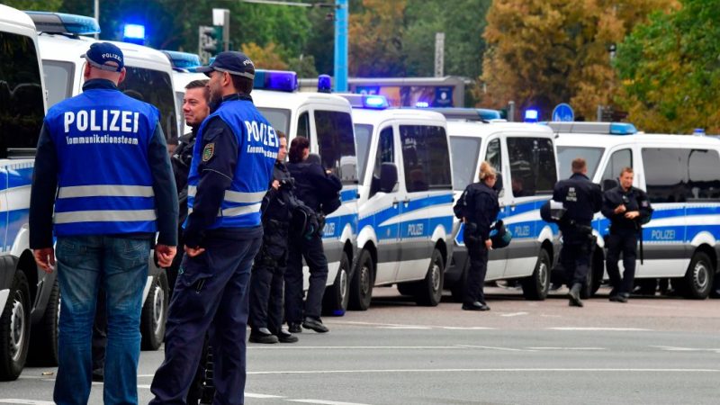 Erneute Messerattacke in Chemnitz: Mann bei Grillfest von 18-Jährigem mit Messer verletzt