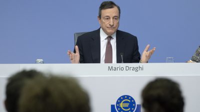 Draghi: Wir werden aktuelle Inflationsraten nicht hinnehmen und Geldpolitik weiter lockern