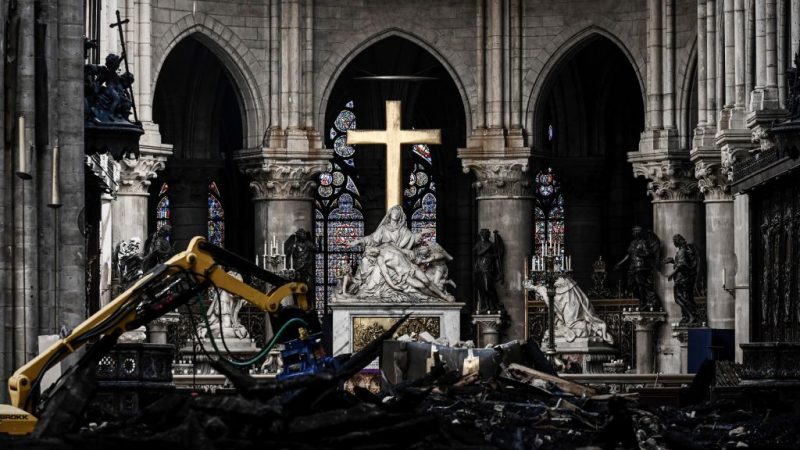 Frankreich: Satanisten schänden Kirchen häufiger als radikale Muslime