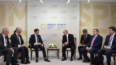 Sachsens Ministerpräsident lädt Putin nach Sachsen ein – Kritik nach Treffen in St. Petersburg