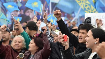 Kasachstan im Aufruhr: 500 Festnahmen bei Protesten während Präsidentschaftswahl