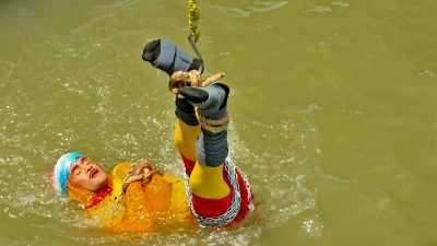 Indischer Zauberkünstler ließ sich gefesselt im Ganges versenken – und tauchte nicht mehr auf