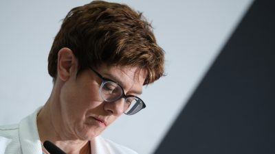 Kramp-Karrenbauer sorgt mit Tweet zu Görlitz-Wahl für Ärger – und rudert zurück