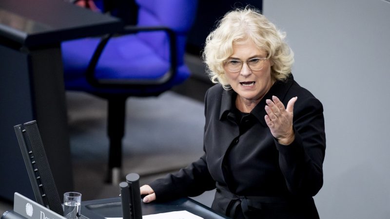 Lambrecht hält am Soli fest: „Bundeskabinett hat Verfassungsmäßigkeit geprüft“