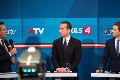 Ibiza-Gate: Ex-Bundeskanzler Kern zeigt Ex-Vizekanzler Strache an - Ex-FPÖ-Chef zeigt alle Beteiligten an